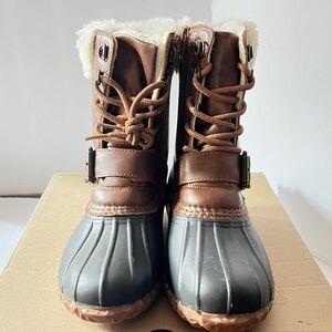 Duck Boots Women's Size 6M